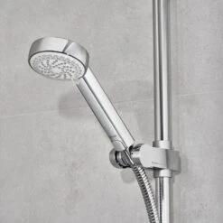 Aqualisa Visage Q Digital Smart Shower Concealed Adjustable With Bath - High Pressure/Combi -Home Bathroom aqualisa visage q digital smart shower concealed adjustable with bath high pressure combi vsq.a1.bv .dvbtx .20 2